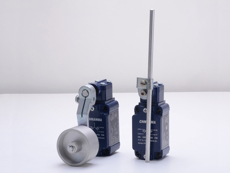 Z4V Metal type travel switch