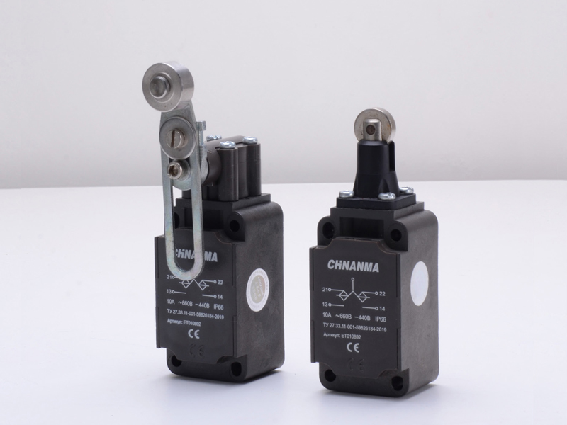 Z4V Plastic type travel switch